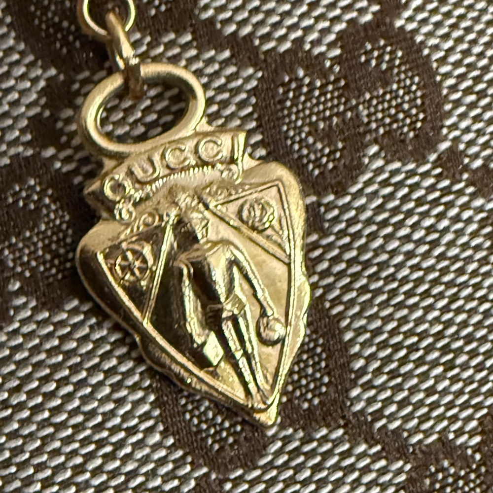 COPY - Authentic Gucci zipper pull vintage charm . Gold tone BEAUTIFUL! - Picture 2 of 9